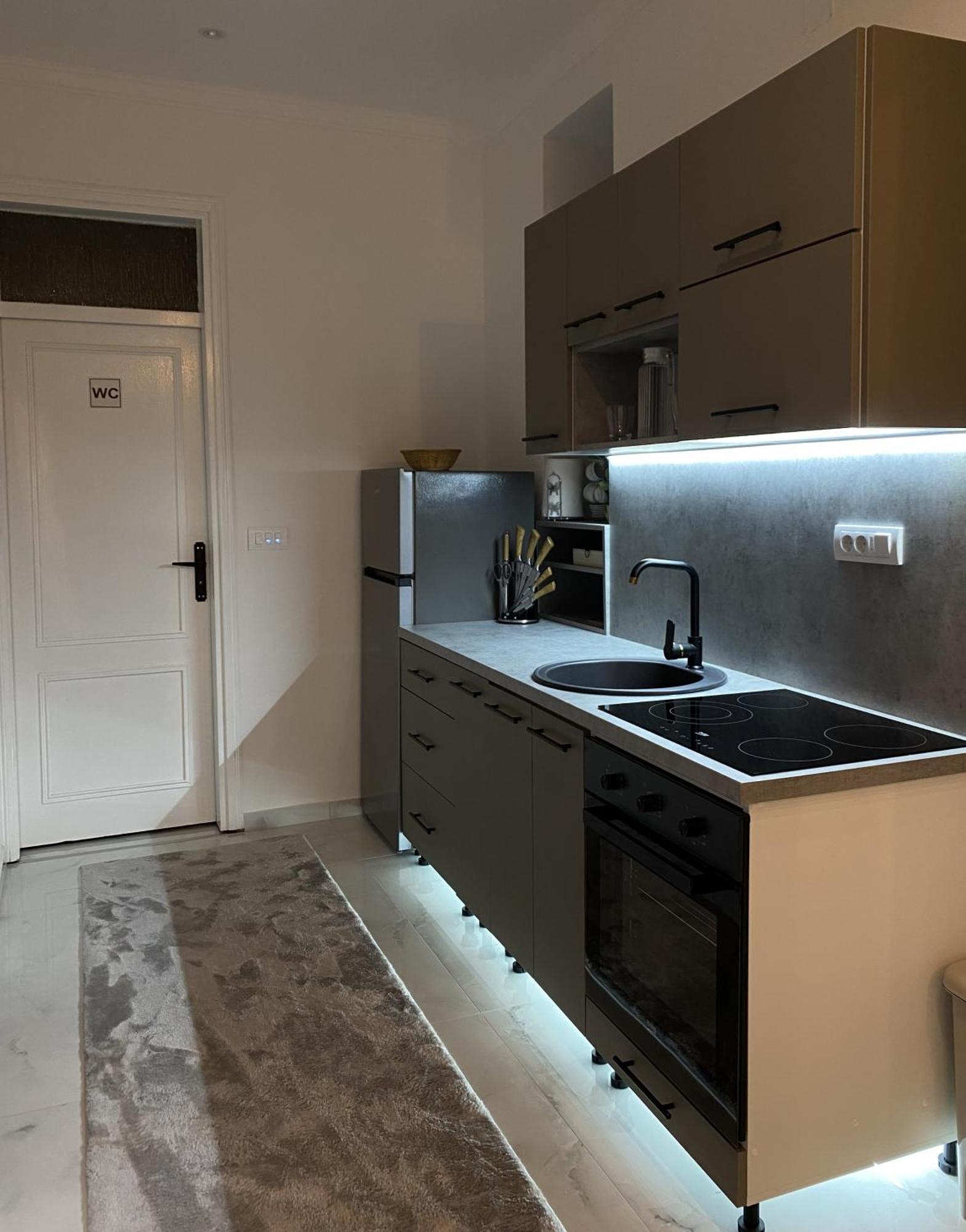 Sarajevo Luxury Apartment - 50 M From Old Sarajevo Clock Tower Exterior foto